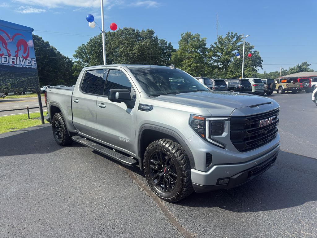 2026 GMC Sierra Elevation photo 3