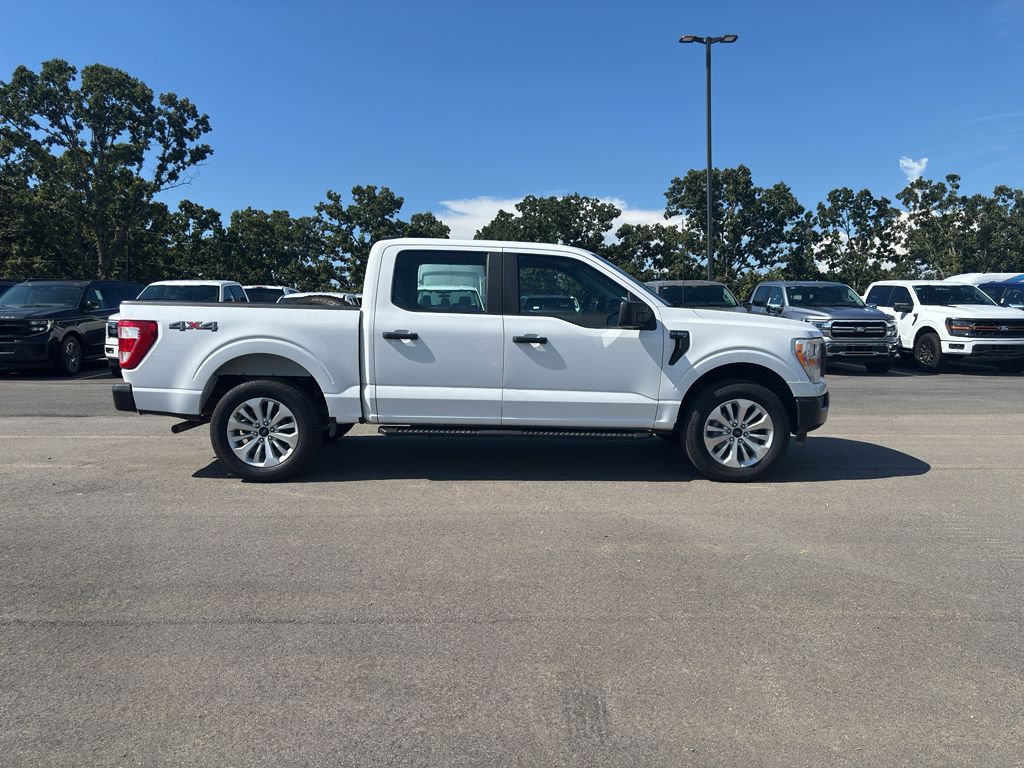 2022 Ford F-150 XL photo 5