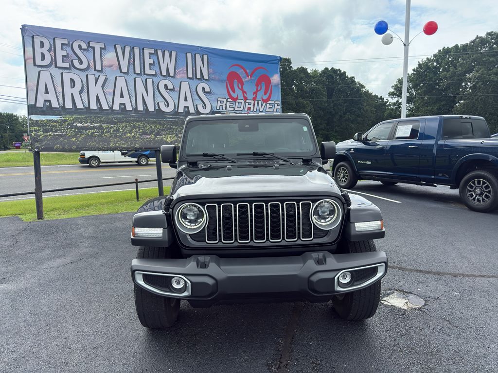 2024 Jeep Wrangler Sahara photo 2