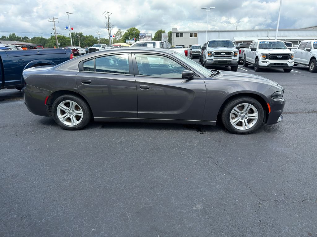 2022 Dodge Charger SXT photo 4