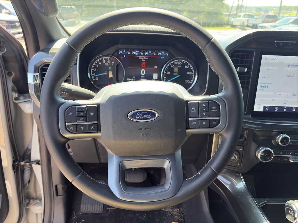 2023 Ford F-150 XLT photo 6