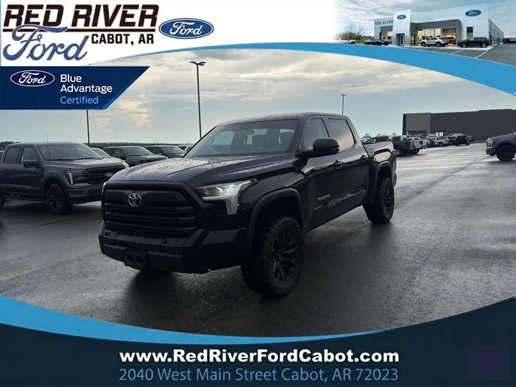 2024 Toyota Tundra SR5 photo 1