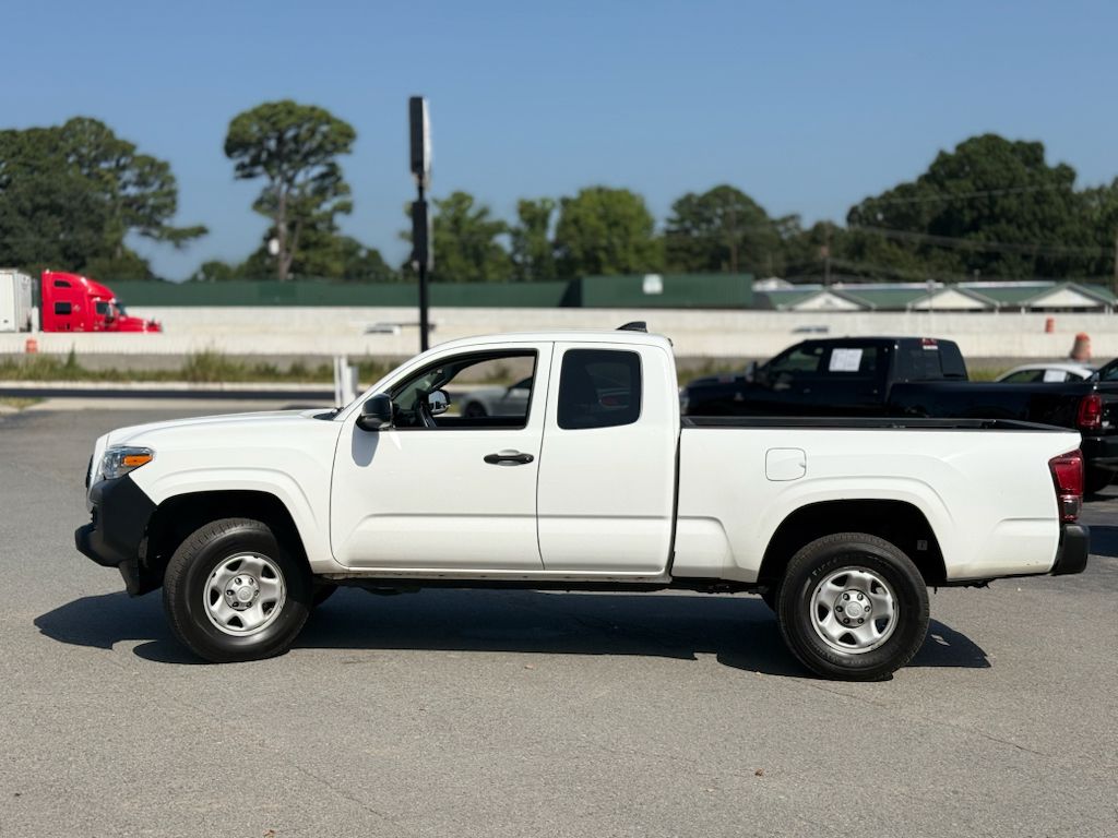 2023 Toyota Tacoma SR photo 4