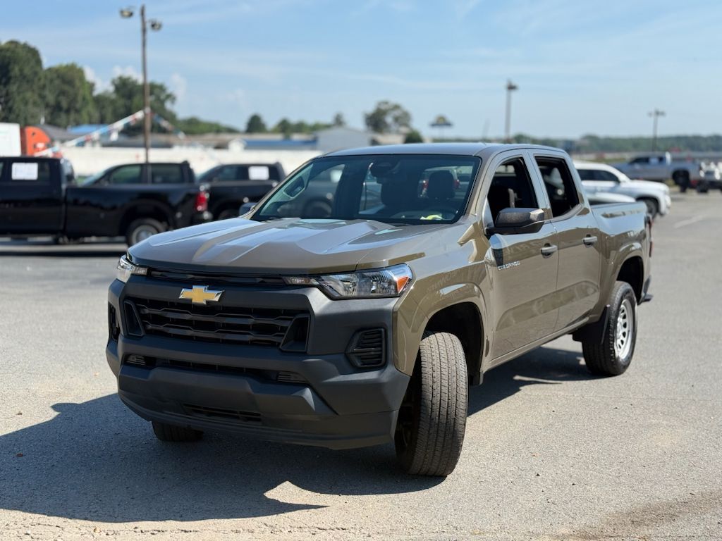 2023 Chevrolet Colorado 2WD Work Truck photo 3