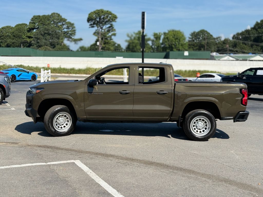 2023 Chevrolet Colorado 2WD Work Truck photo 4