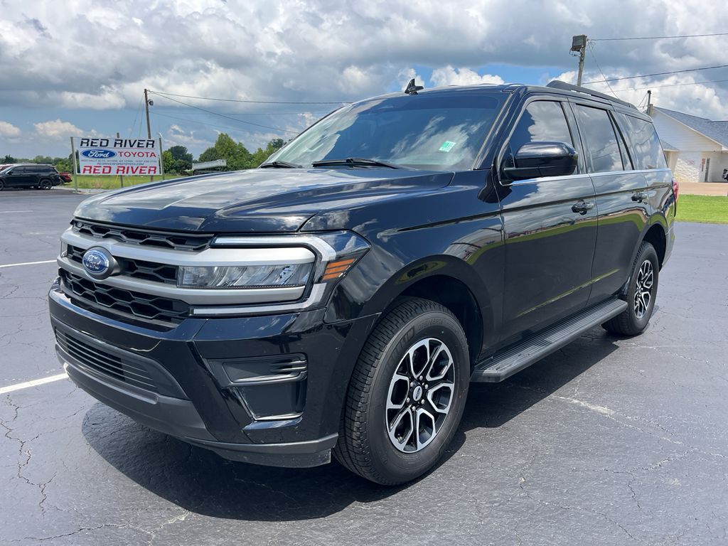 2024 Ford Expedition XLT photo 1