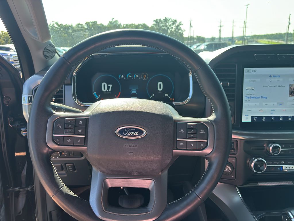 2022 Ford F-150 LARIAT photo 6