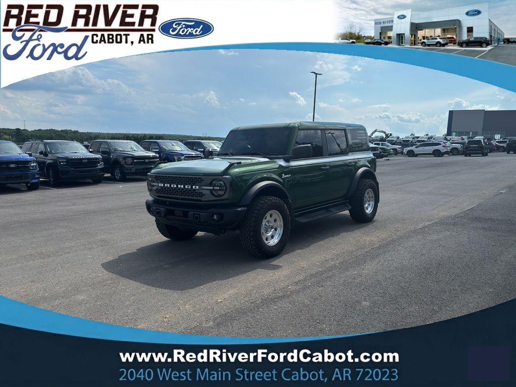 2025 Ford Bronco Badlands photo 1