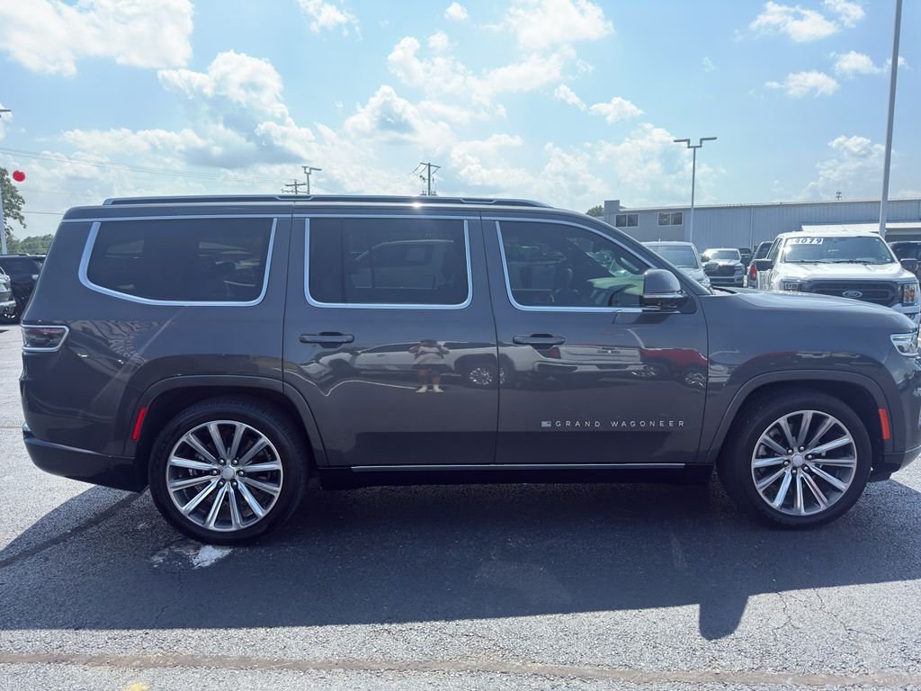 2022 Jeep Grand Wagoneer Series II photo 4
