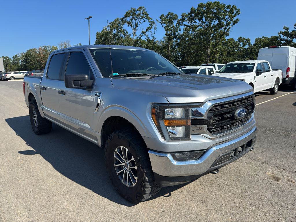 2023 Ford F-150 XLT photo 3
