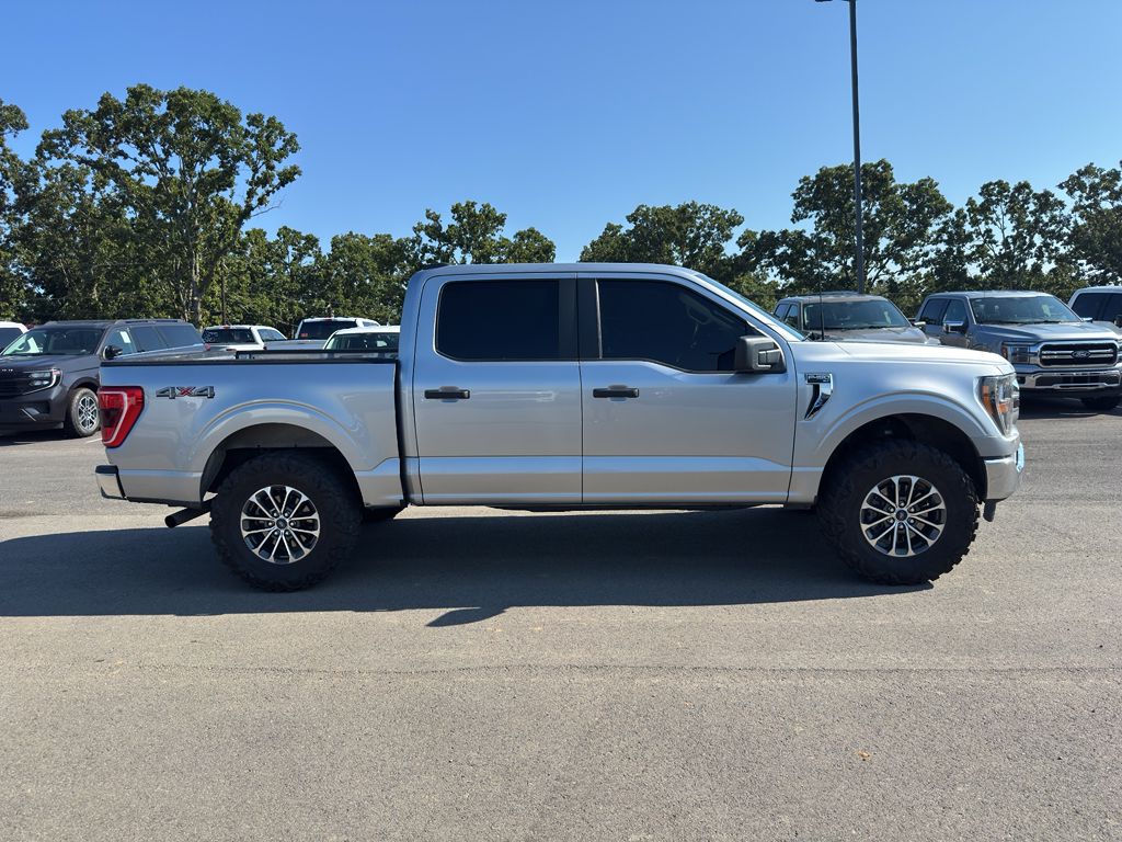 2023 Ford F-150 XLT photo 4