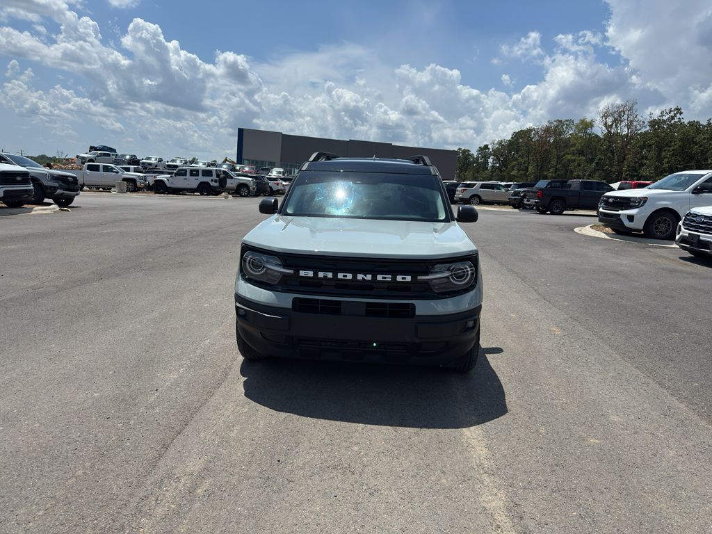 2024 Ford Bronco Sport Outer Banks photo 2