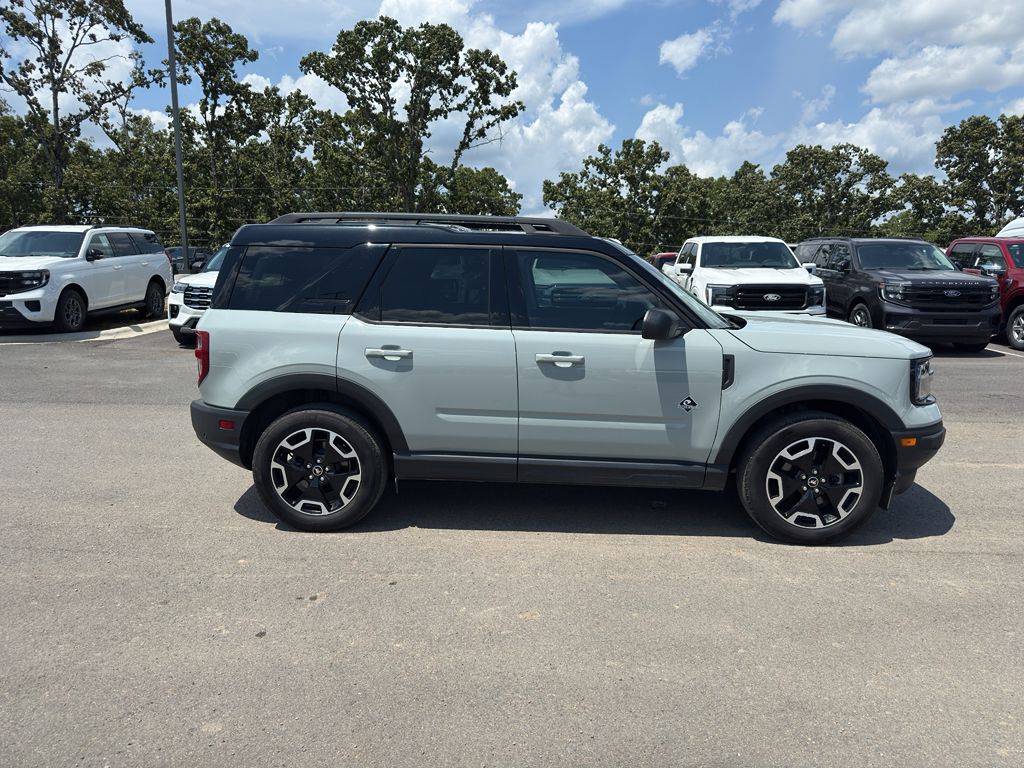 2024 Ford Bronco Sport Outer Banks photo 4