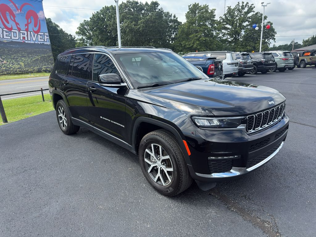 2024 Jeep Grand Cherokee L Limited photo 3
