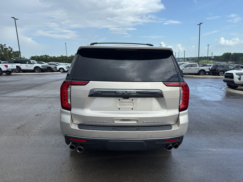 2023 GMC Yukon XL Denali Ultimate photo 6