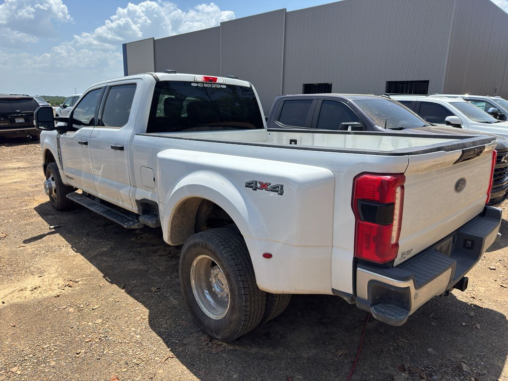 2025 Ford F-350 XLT photo 6