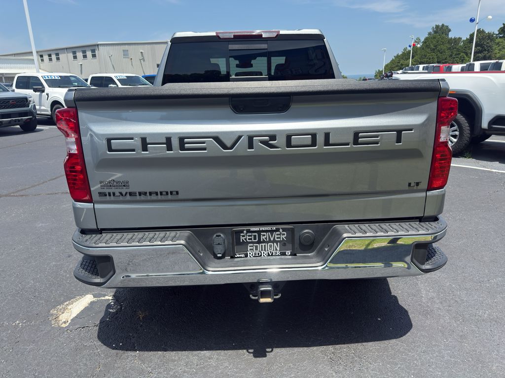 2023 Chevrolet Silverado LT photo 6