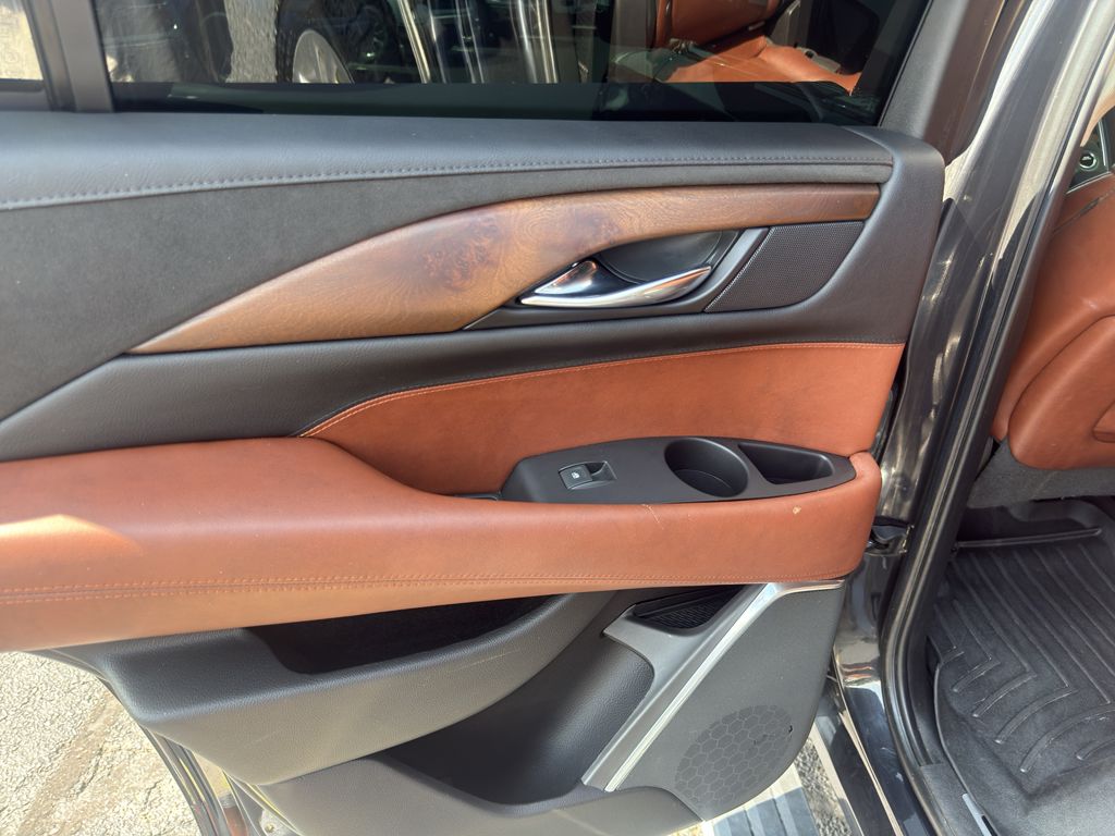 2019 Cadillac Escalade Premium Luxury photo 6