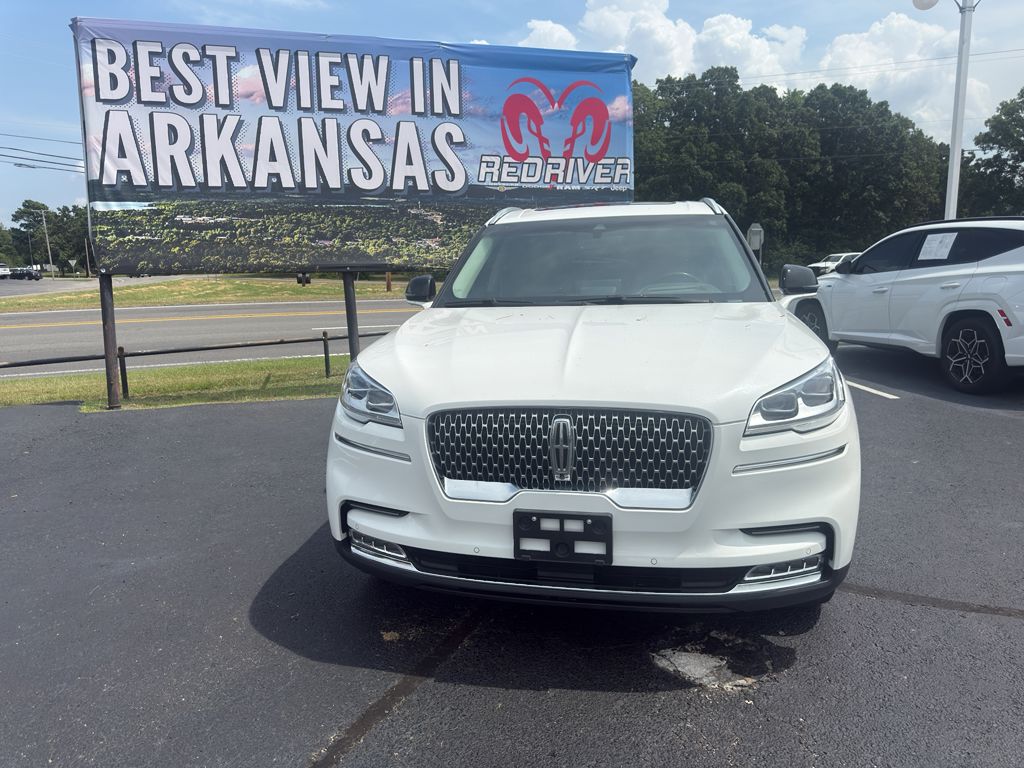 2023 Lincoln Aviator Reserve photo 2