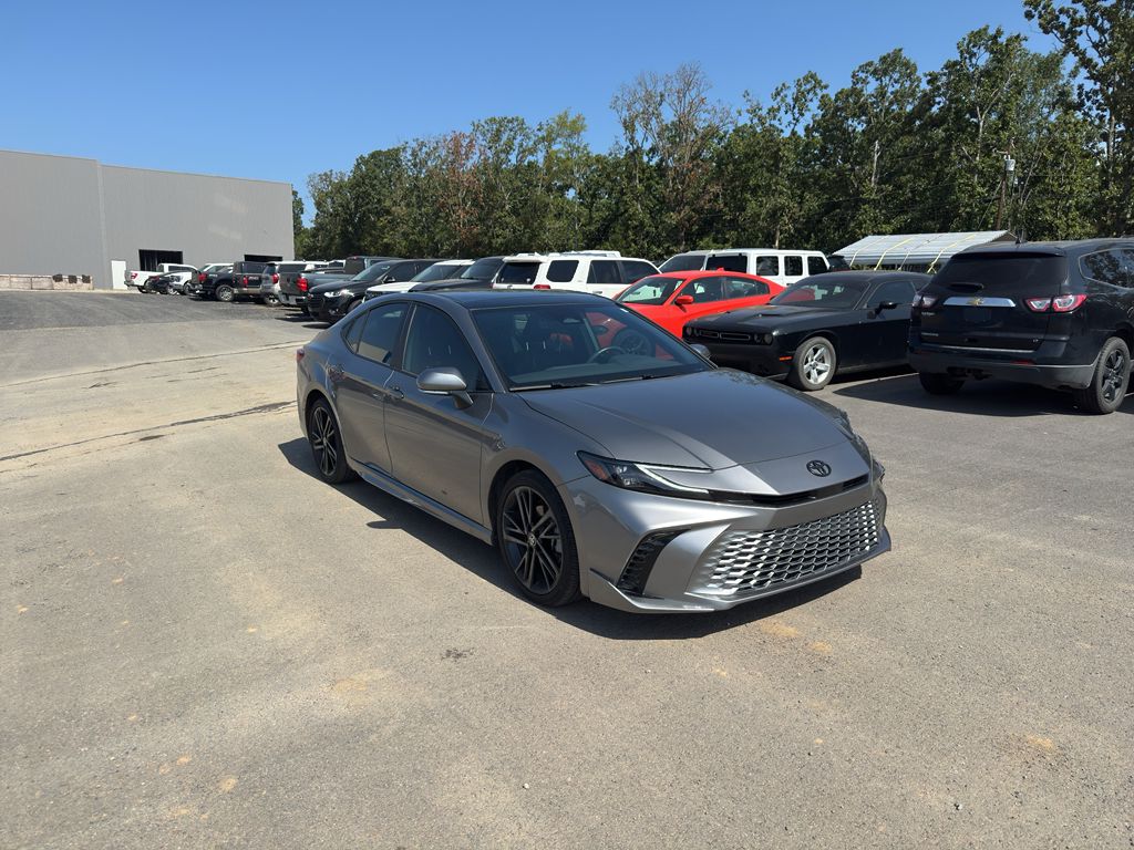2025 Toyota Camry Hybrid XSE photo 3