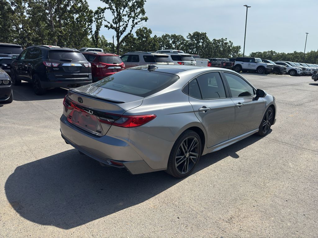 2025 Toyota Camry Hybrid XSE photo 5