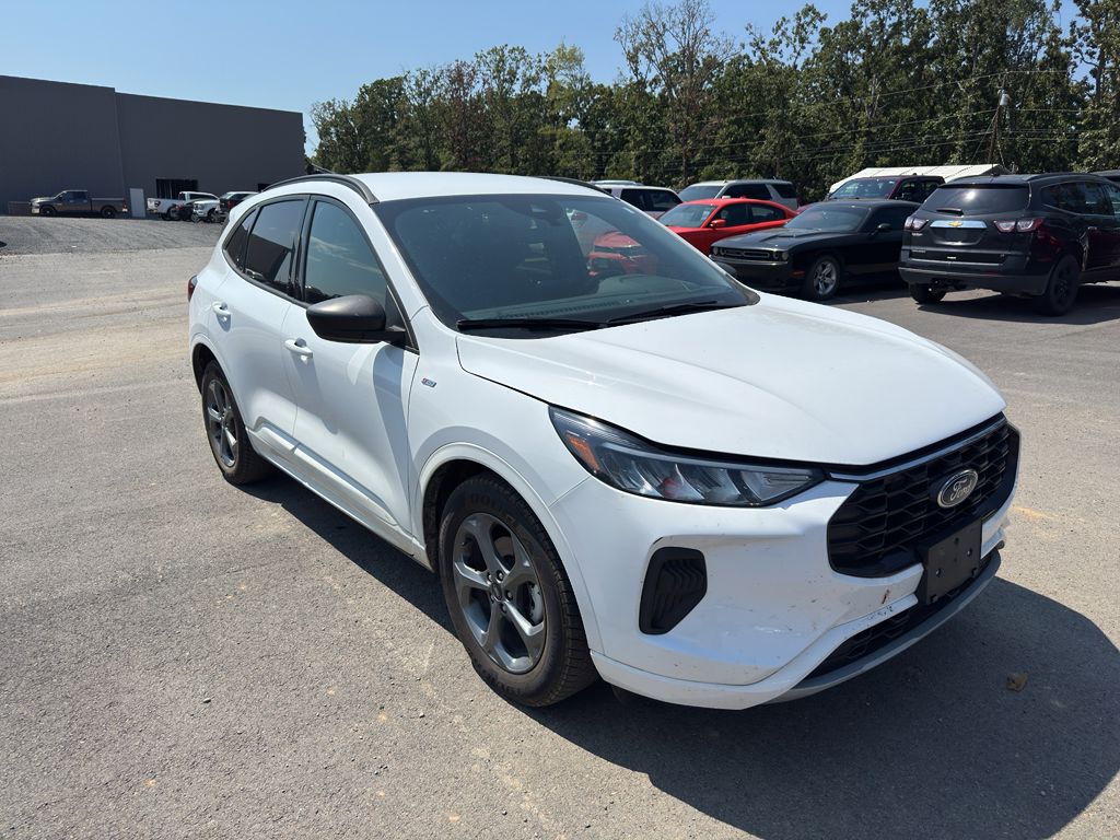 2023 Ford Escape ST-Line photo 3