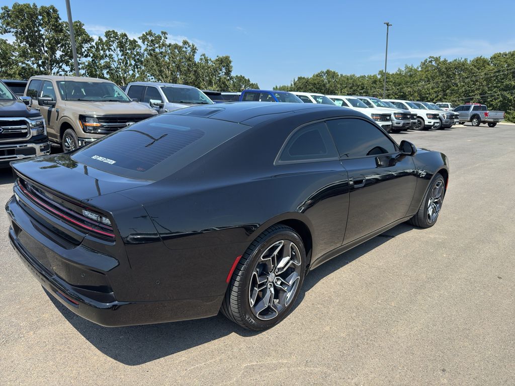 2025 Dodge Charger Daytona R/T photo 5