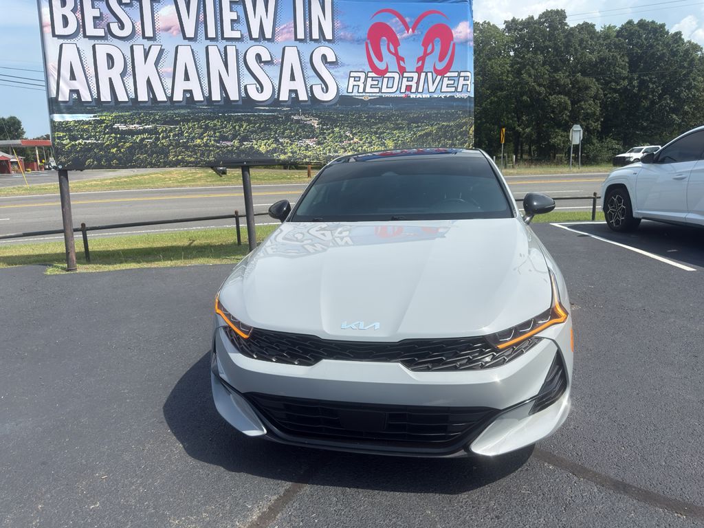 2024 Kia K5 GT-Line photo 2