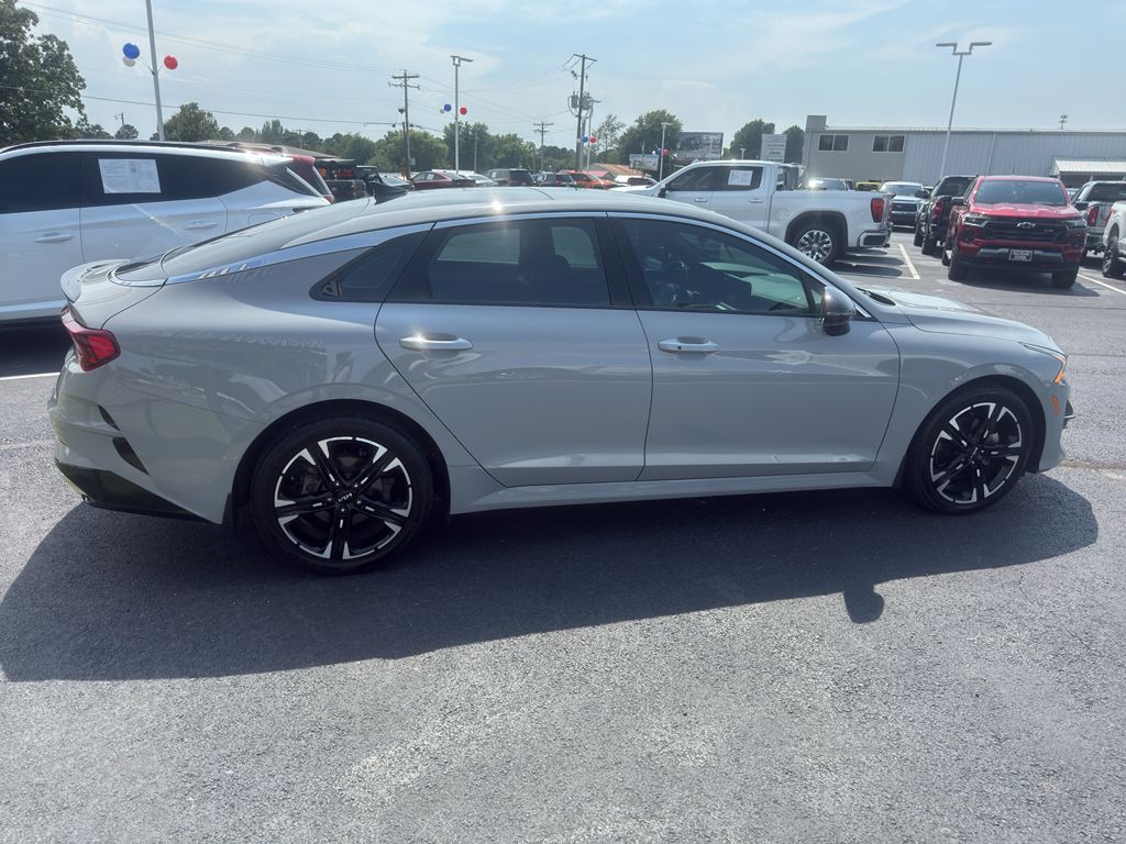 2024 Kia K5 GT-Line photo 4