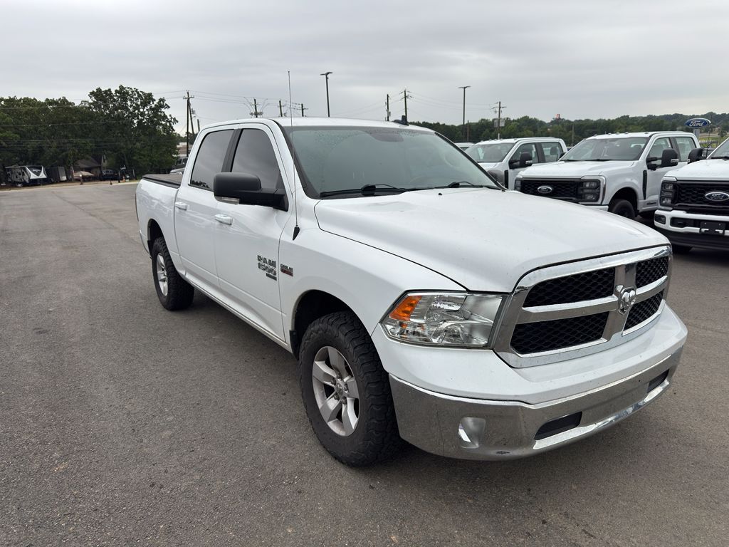2021 Ram 1500 Classic SLT photo 3