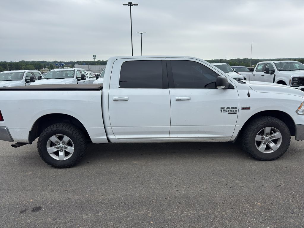 2021 Ram 1500 Classic SLT photo 4