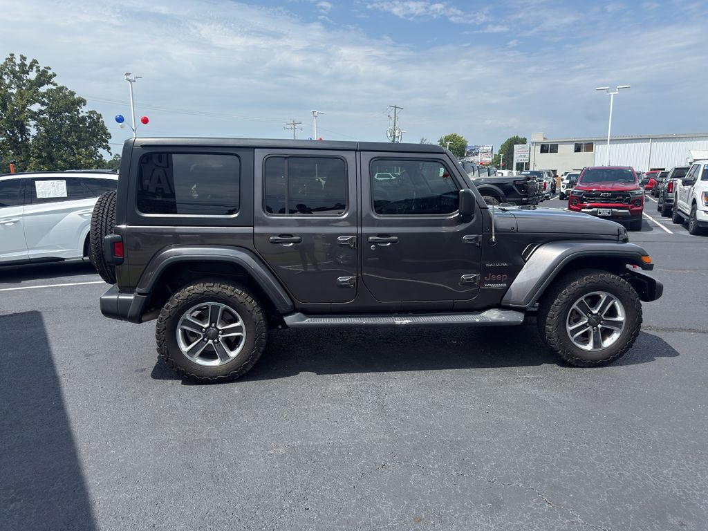 2018 Jeep Wrangler Sahara photo 4