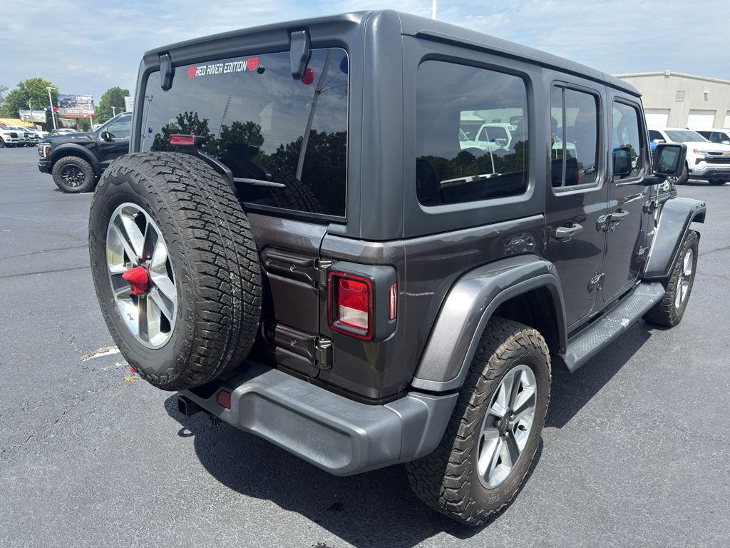 2018 Jeep Wrangler Sahara photo 5