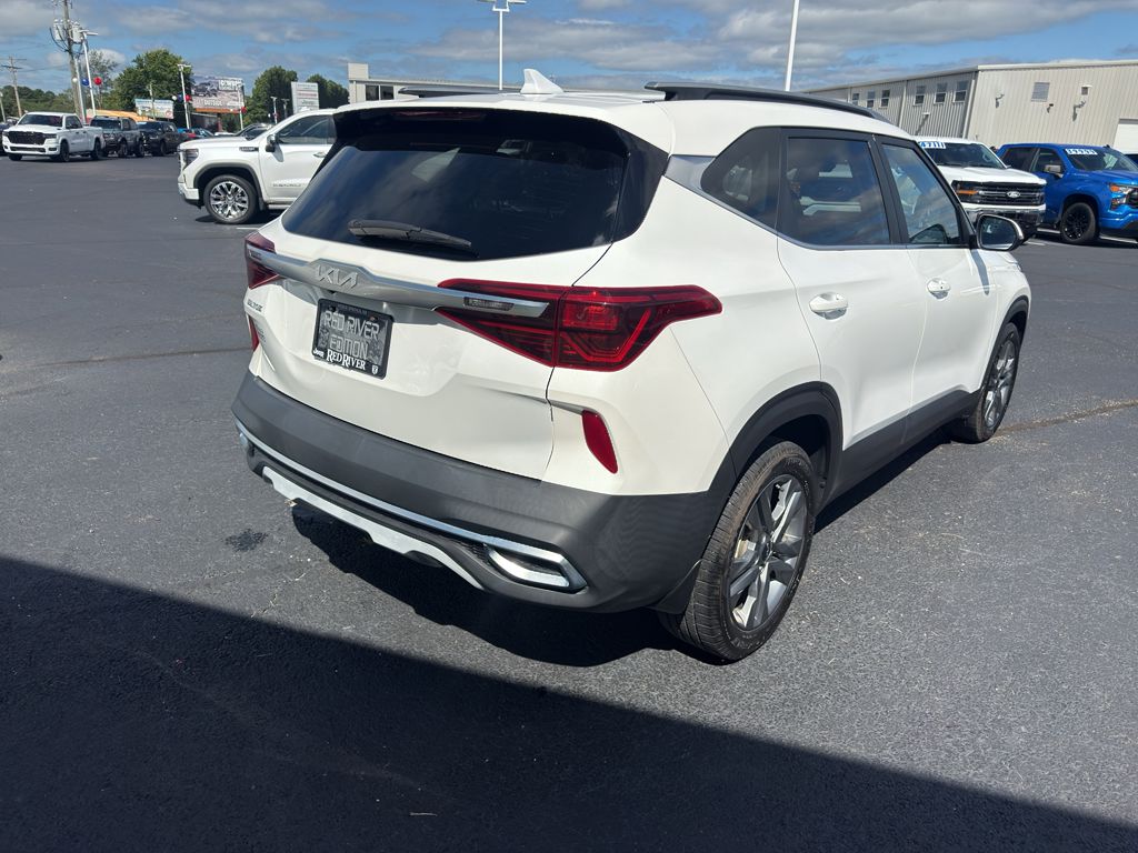 2023 Kia Seltos S photo 5