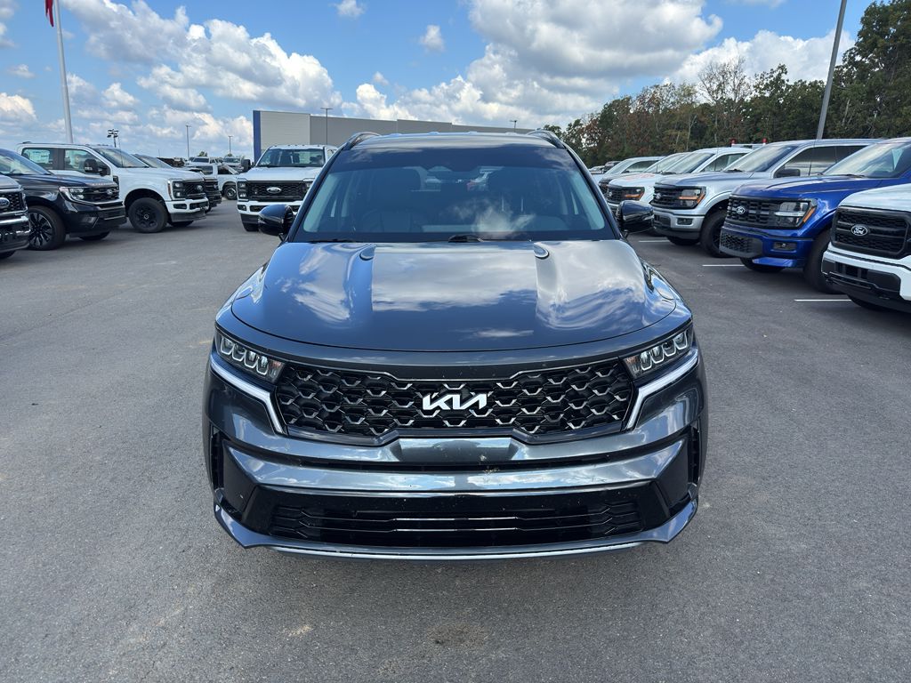 2022 Kia Sorento S photo 2