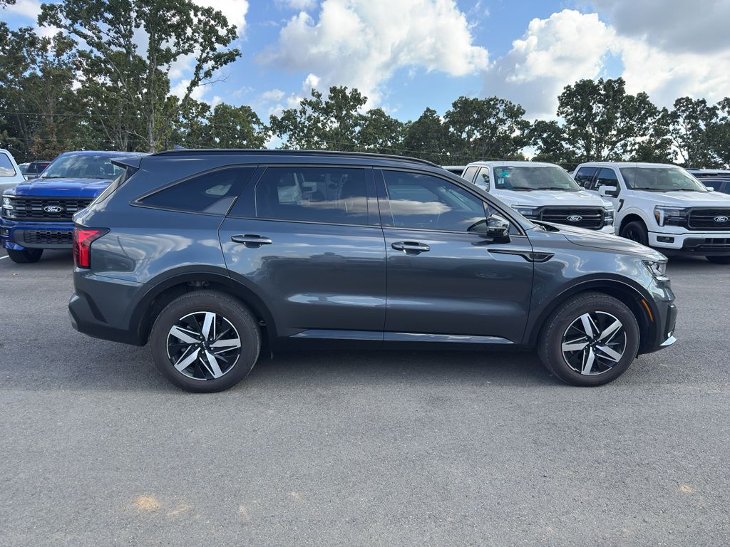 2022 Kia Sorento S photo 4