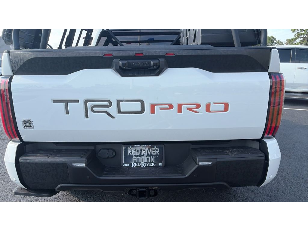 2022 Toyota Tundra Hybrid TRD Pro Hybrid photo 6