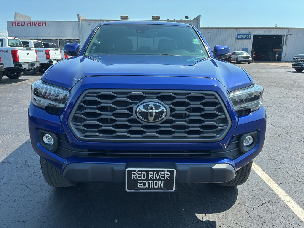 2023 Toyota Tacoma TRD Off Road photo 2