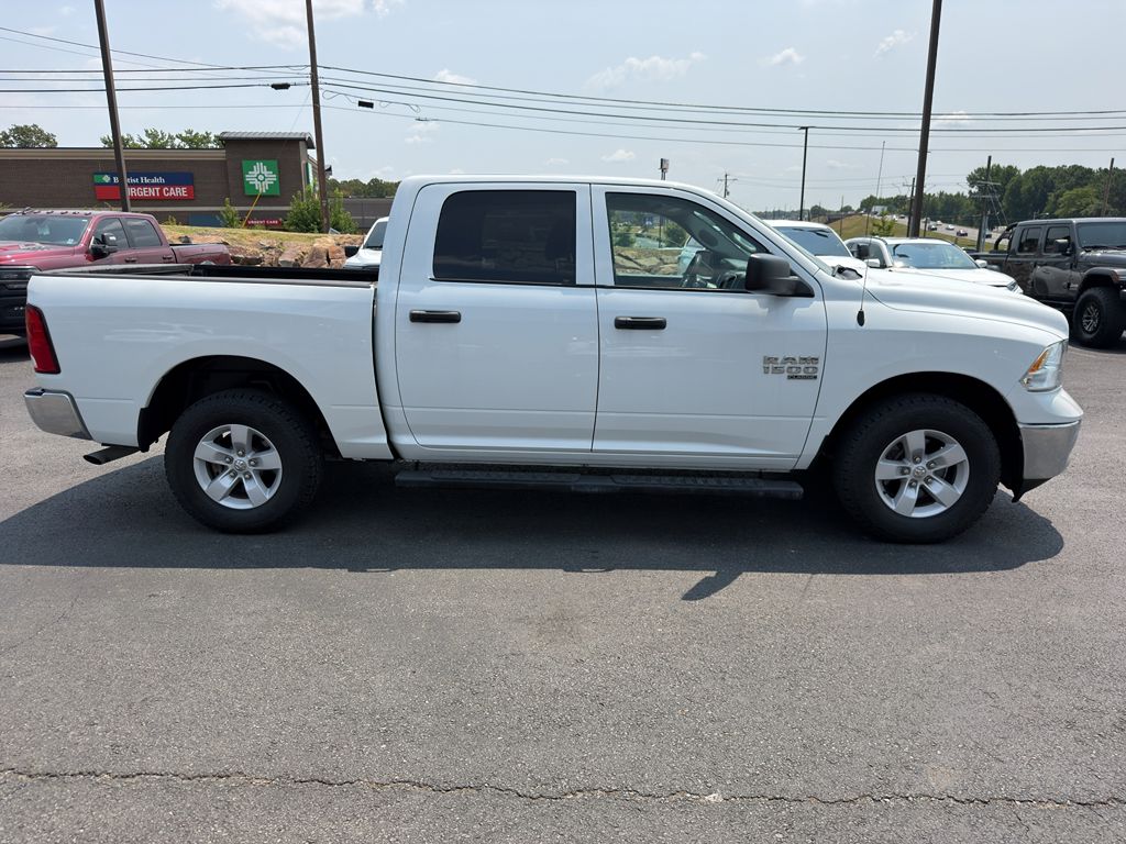 2022 Ram 1500 Classic SLT photo 3