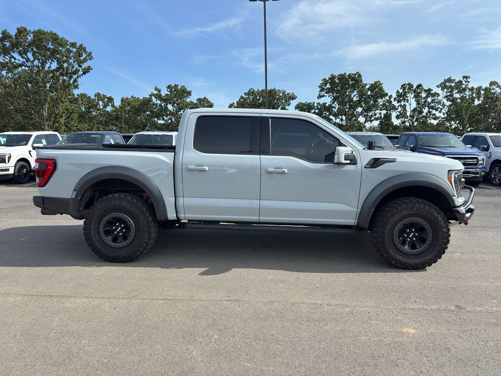 2023 Ford F-150 Raptor photo 4