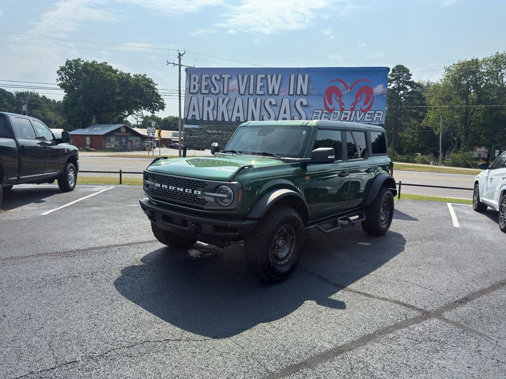 2024 Ford Bronco Badlands photo 1