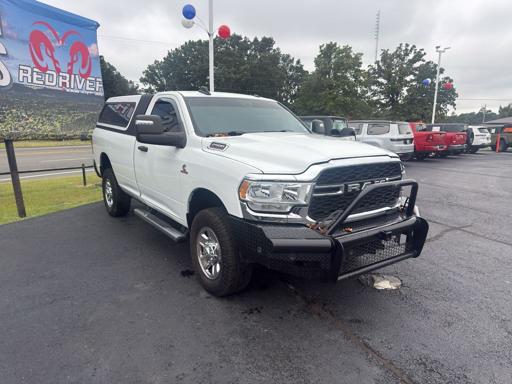 2023 Ram 2500 Tradesman photo 2