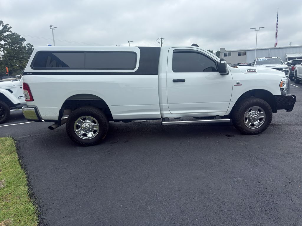 2023 Ram 2500 Tradesman photo 3