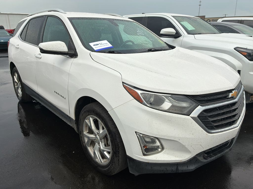 2019 Chevrolet Equinox LT photo 2