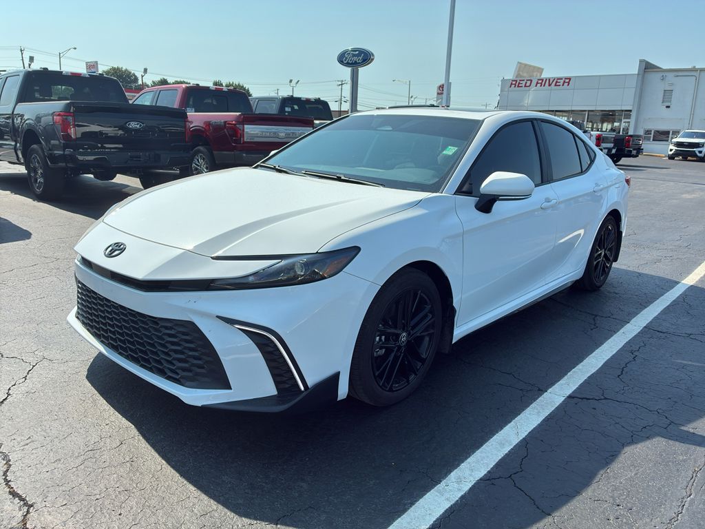 2026 Toyota Camry Hybrid SE photo 1