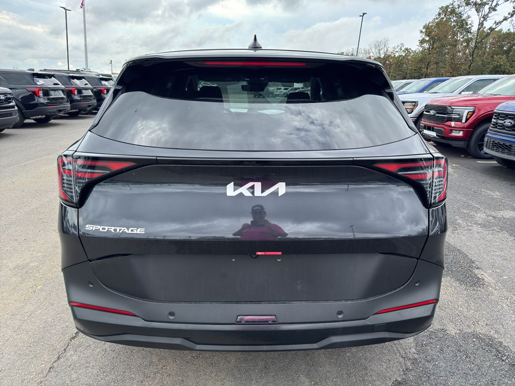 2026 Kia Sportage LX photo 6