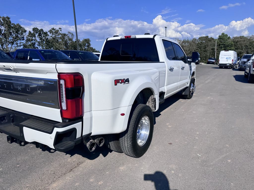 2026 Ford F-350 Platinum photo 5