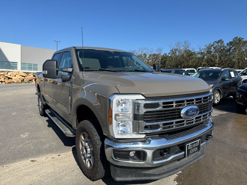 2026 Ford F-250 XLT photo 3
