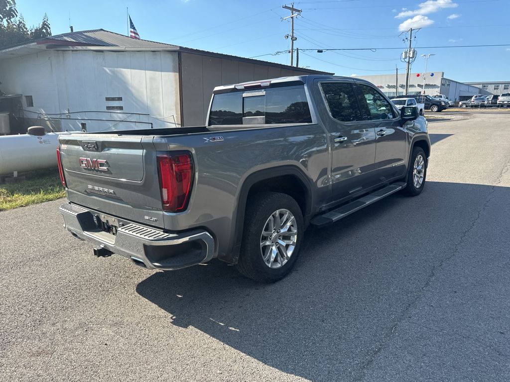 2022 GMC Sierra Limited SLT photo 3
