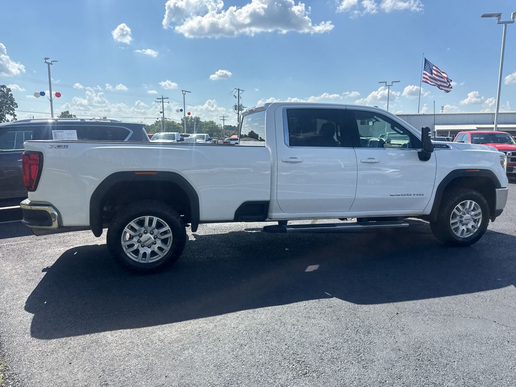 2021 GMC Sierra SLE photo 4
